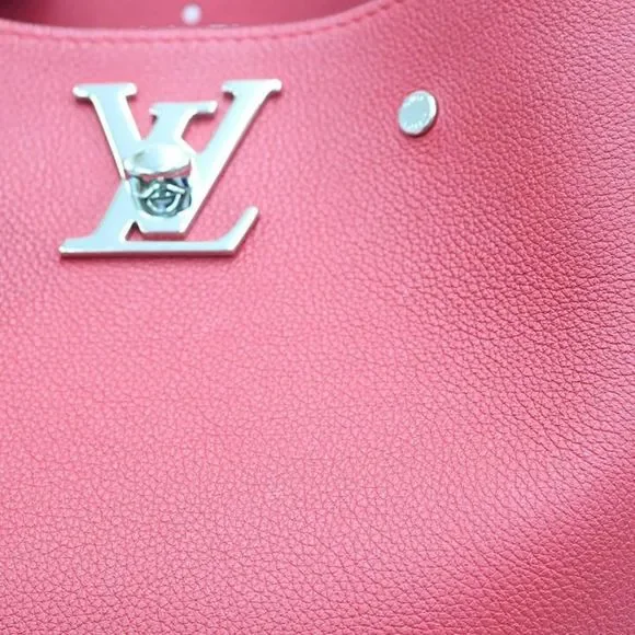 Louis Vuitton LockMe Bucket Bag Red - Picture 8 of 10